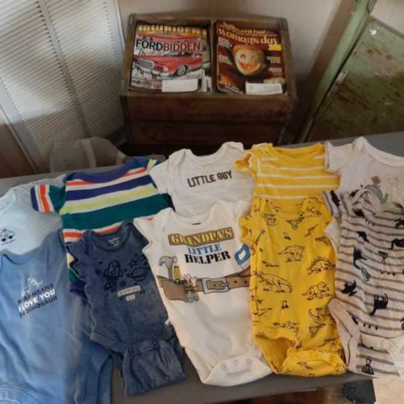 Baby clothes - Picture 2 of 14